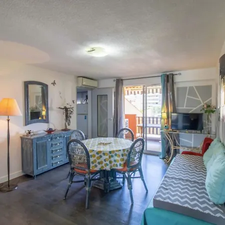 Cosy 35 M2 With Balcony In A Quiet * Fréjus